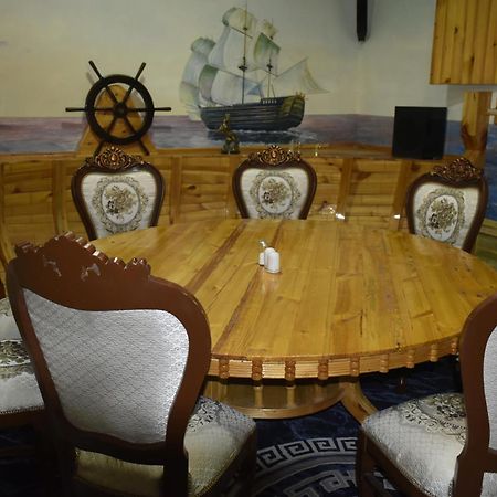 Admiral Hotel Termez Ngoại thất bức ảnh