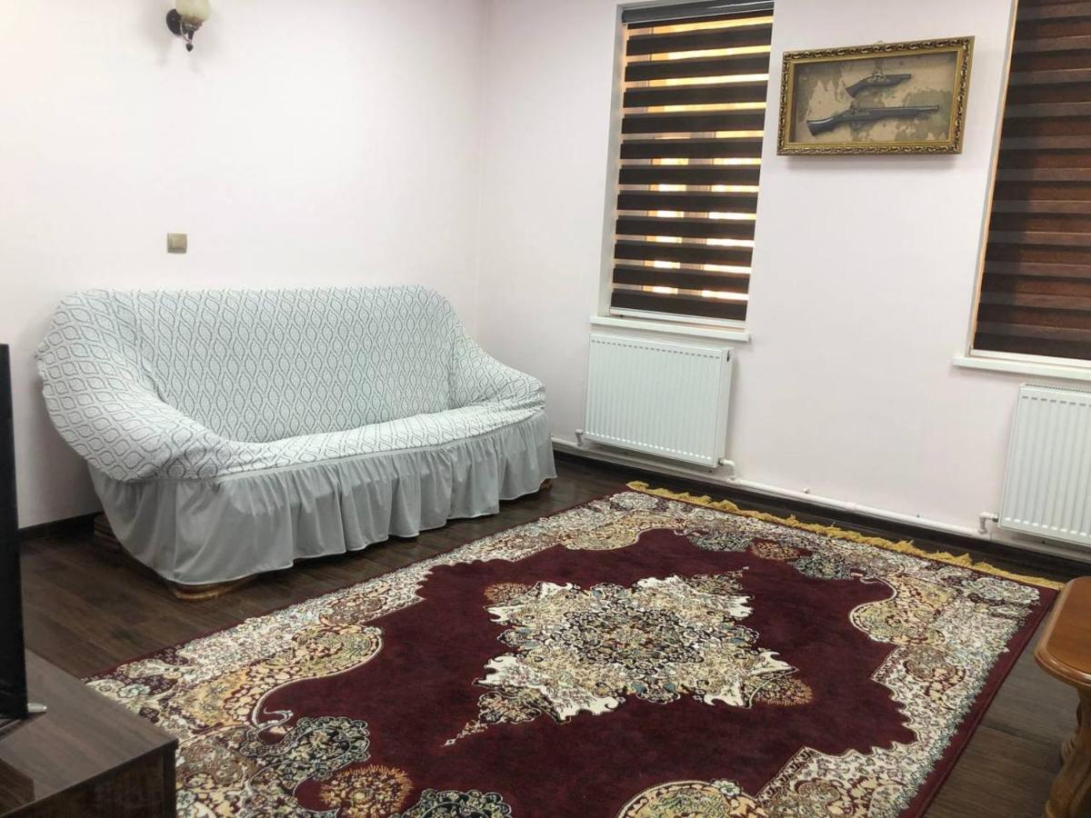 Admiral Hotel Termez Ngoại thất bức ảnh