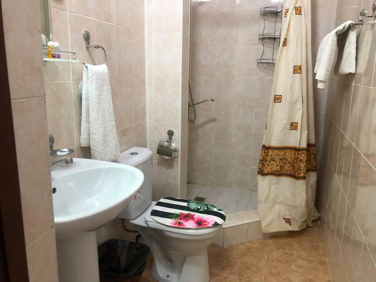 Admiral Hotel Termez Ngoại thất bức ảnh