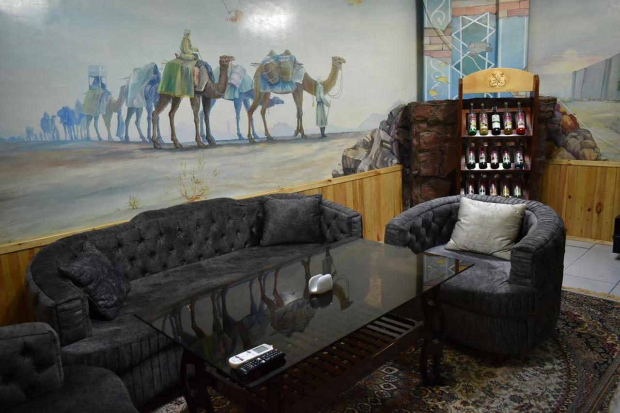 Admiral Hotel Termez Ngoại thất bức ảnh