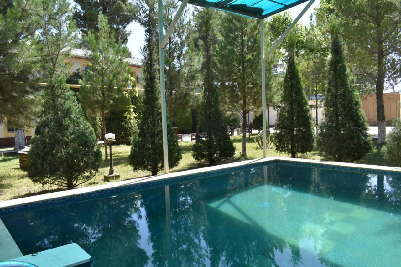 Admiral Hotel Termez Ngoại thất bức ảnh
