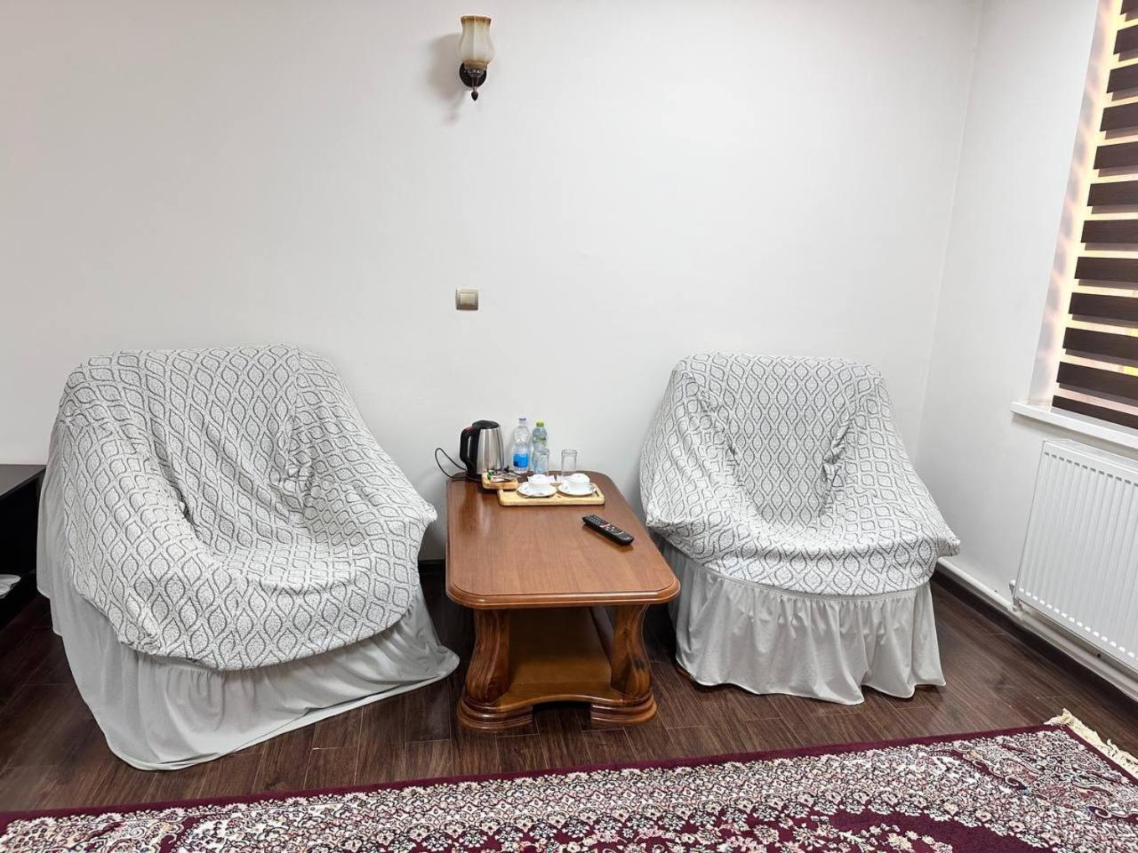 Admiral Hotel Termez Ngoại thất bức ảnh